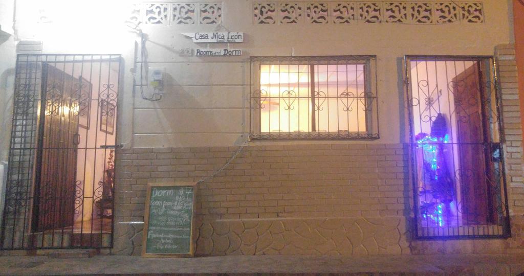 Casa Nica Leon Hostel 外观 照片